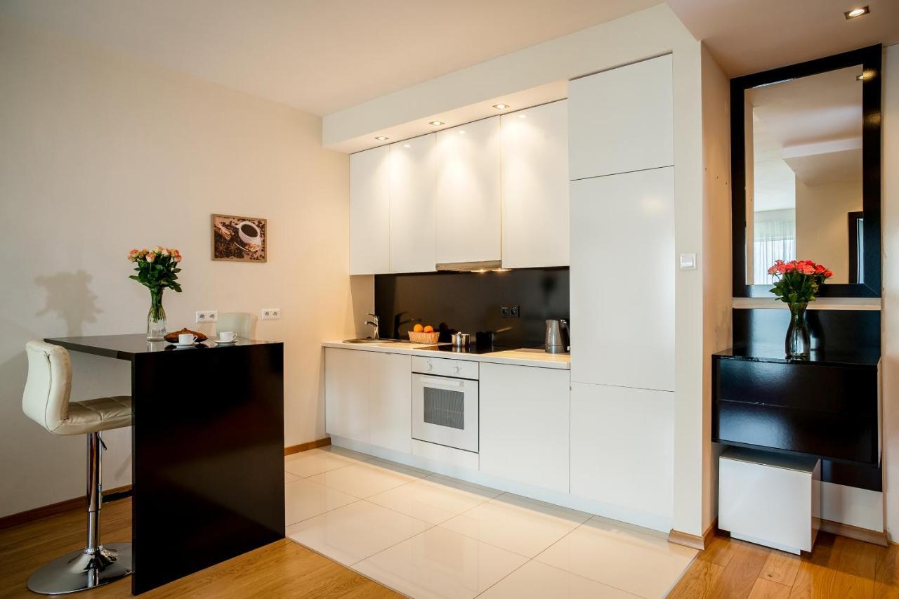 Platinum Towers Luxury Apartments วอร์ซอ ภายนอก รูปภาพ